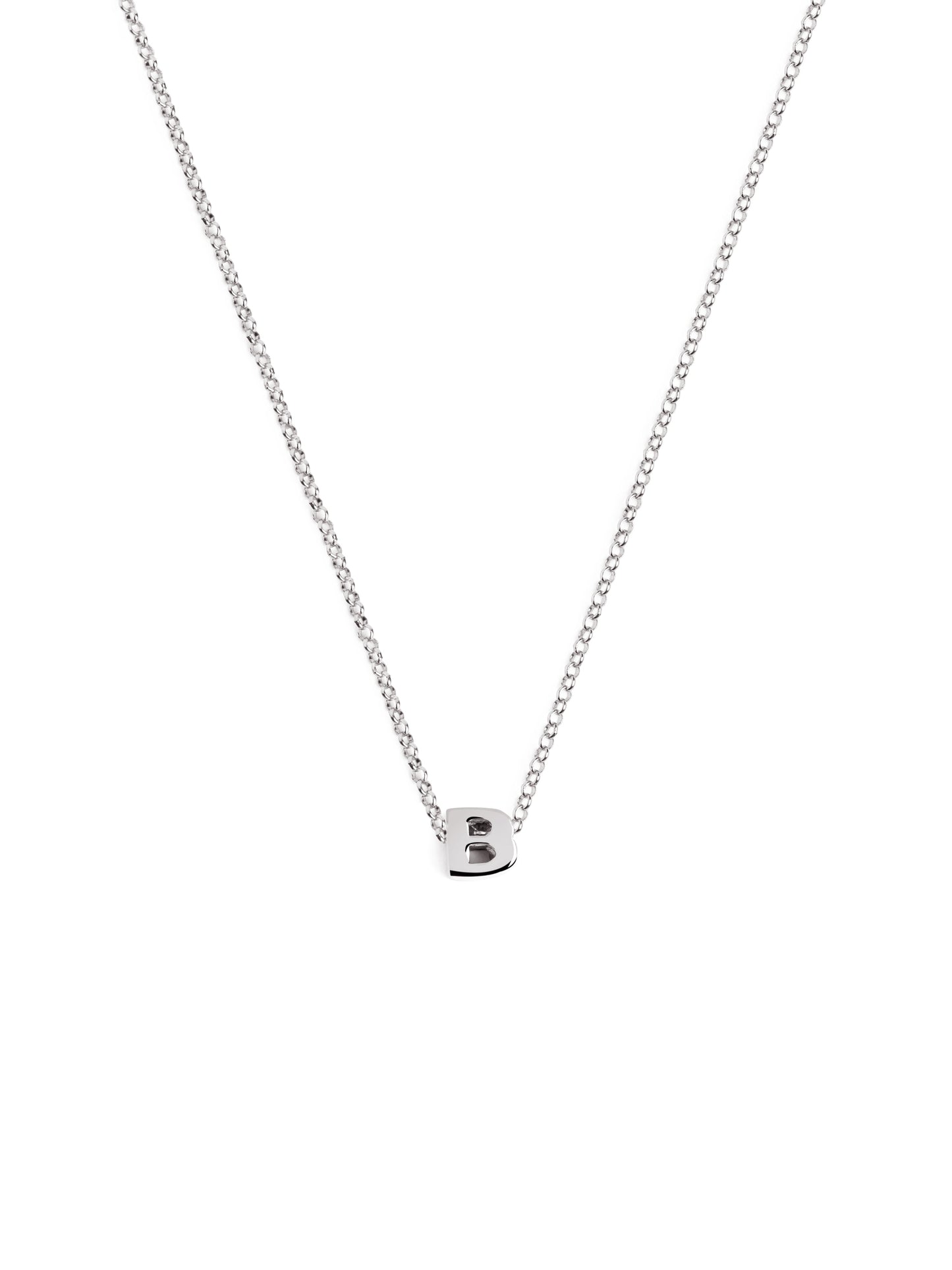 Zilveren ketting met gepersonaliseerd initiaal